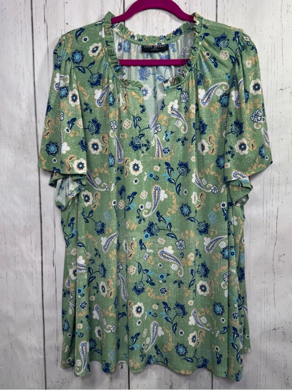 Lane Bryant Paisley Floral Boho Green Blouse Size 26 Flowy Spring Relaxed Fit